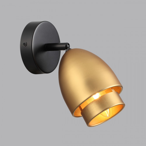Светильник настенный 8001/1W Lumion Античное золото, черный