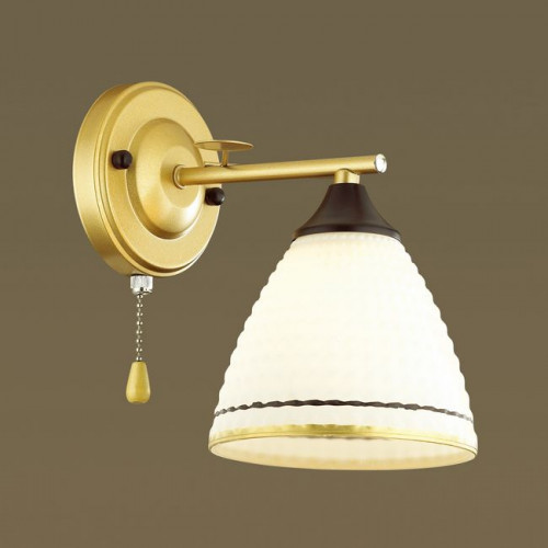 Светильник настенный 4544/1W Lumion Матовое золото, черный, белый