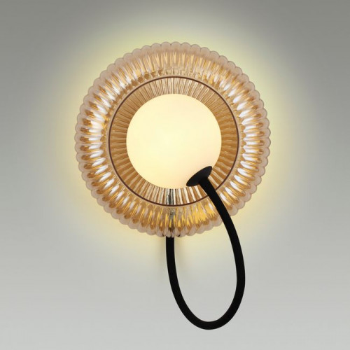 Светильник настенный 5013/1WD Odeon Light Черный/янтарный/белый матовый металл/стекло