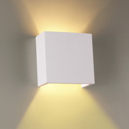 Светильник настенный 3883/1W Odeon Light Белый