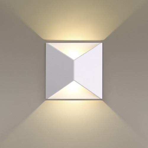 Светильник настенный 3909/10WL Odeon Light Белый